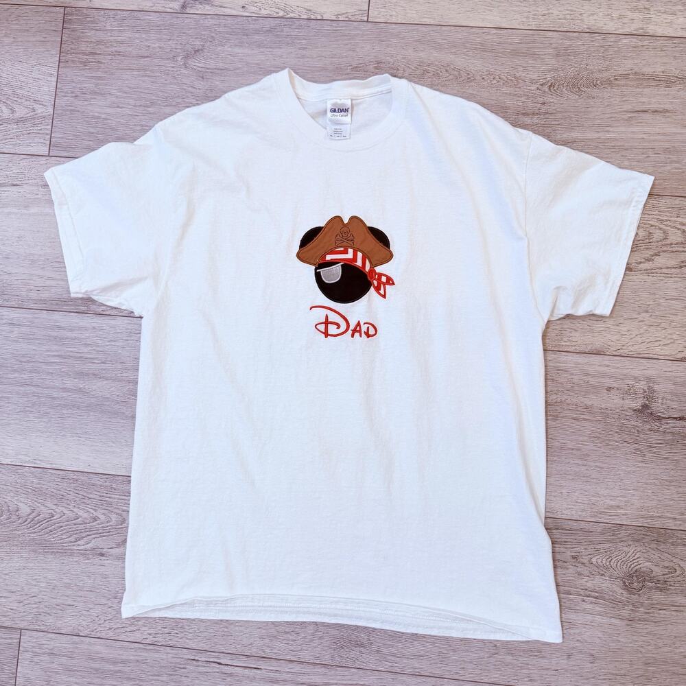 Disney Pirate Dad Shirt Mens XL White Mickey Ears Graphic embroidered
